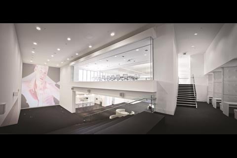 Net-a-Porter, Westfield London